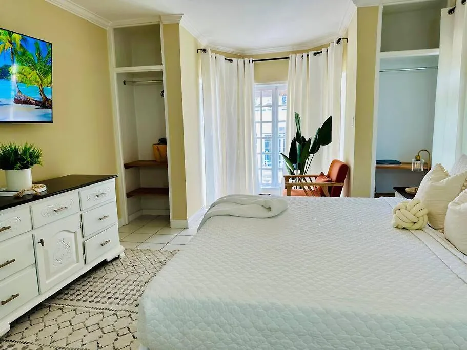 Apartment Falcon Islandview - Airport Pickup Available - 24Security Montego Bay